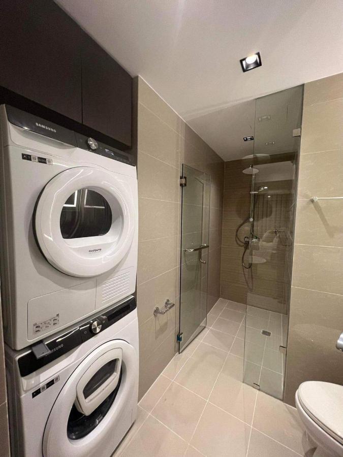 Uptown Parksuites Bgc Taguig Esterno foto